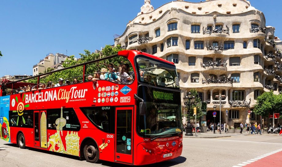 Ride the Hop-On Hop-Off Bus